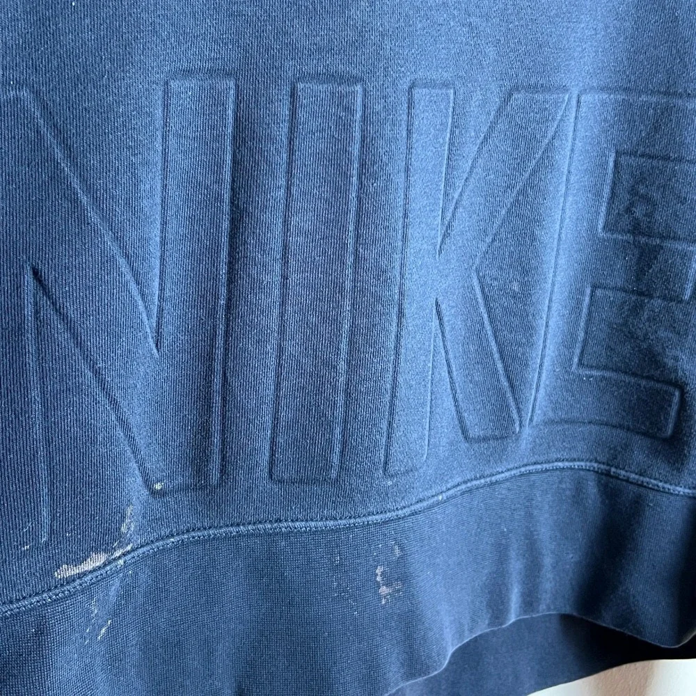 Nike Dri-Fit Embossed‎ Raised Logo Cropped Sweatshirt Black Women M